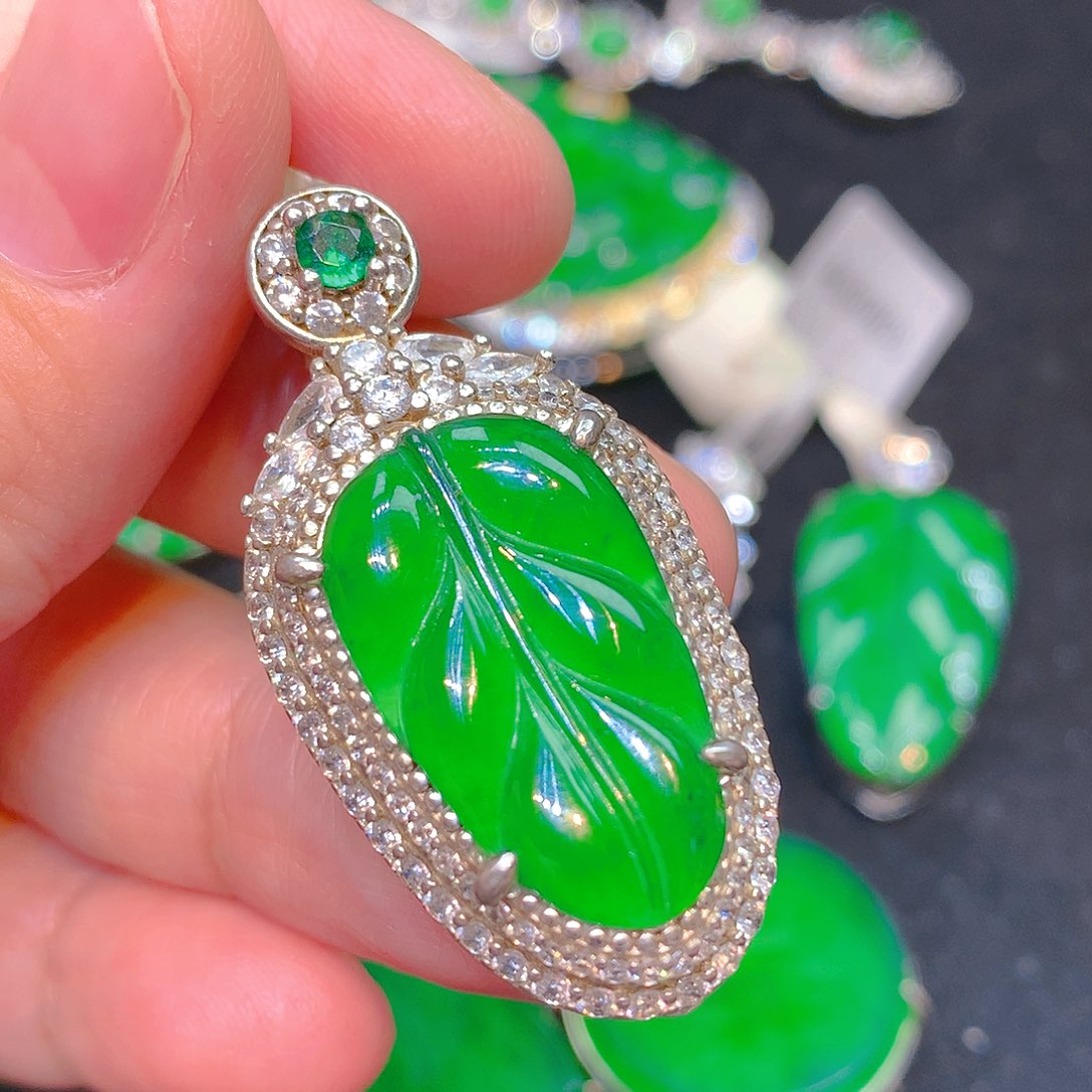 吊坠(不含链)银S925镶嵌翡翠翡翠