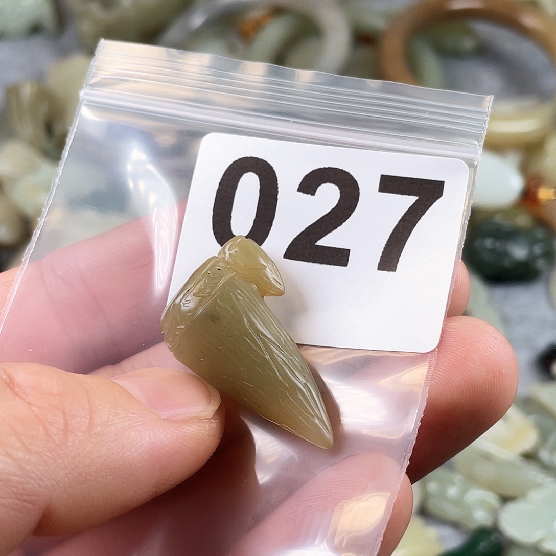 和田玉（糖玉）颈饰未镶嵌