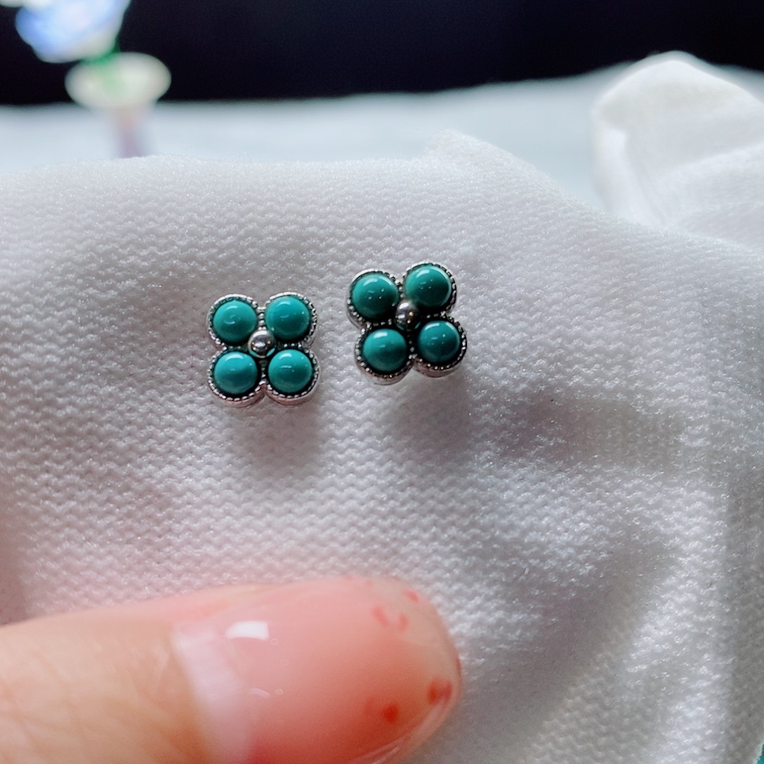 喜****未镶嵌绿松石珠宝奇石