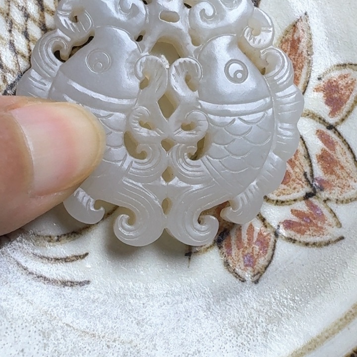 瓷片孤新号开播瓷器盘子