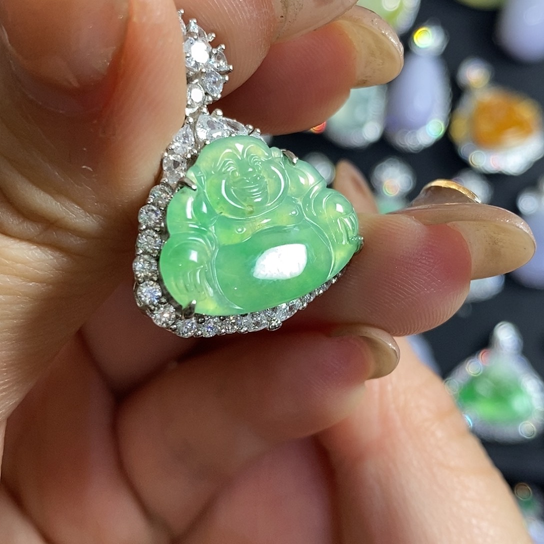 一***绿翡翠银S925镶嵌颈饰天然翡翠