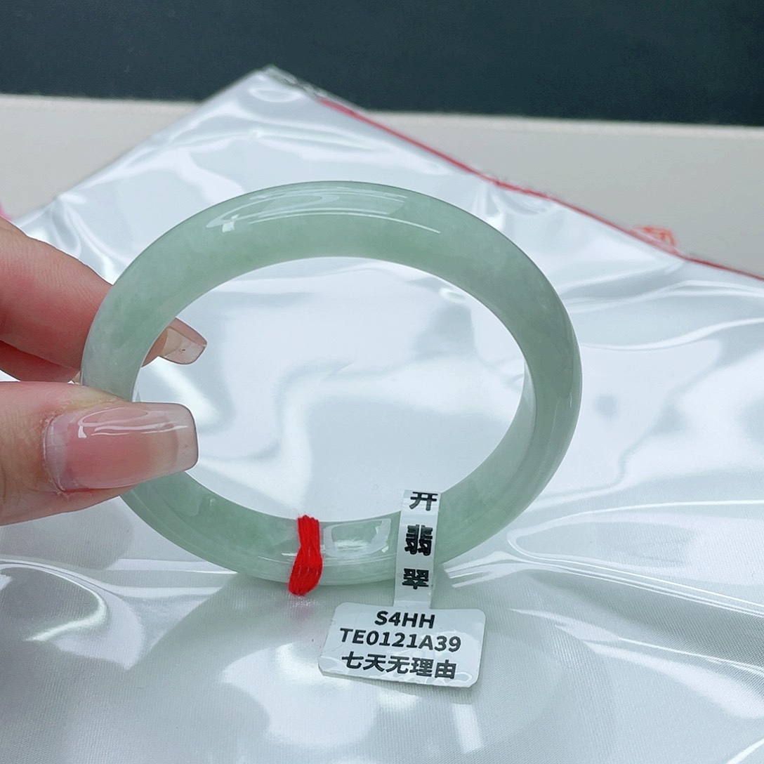 翡翠手镯未镶嵌正58.5