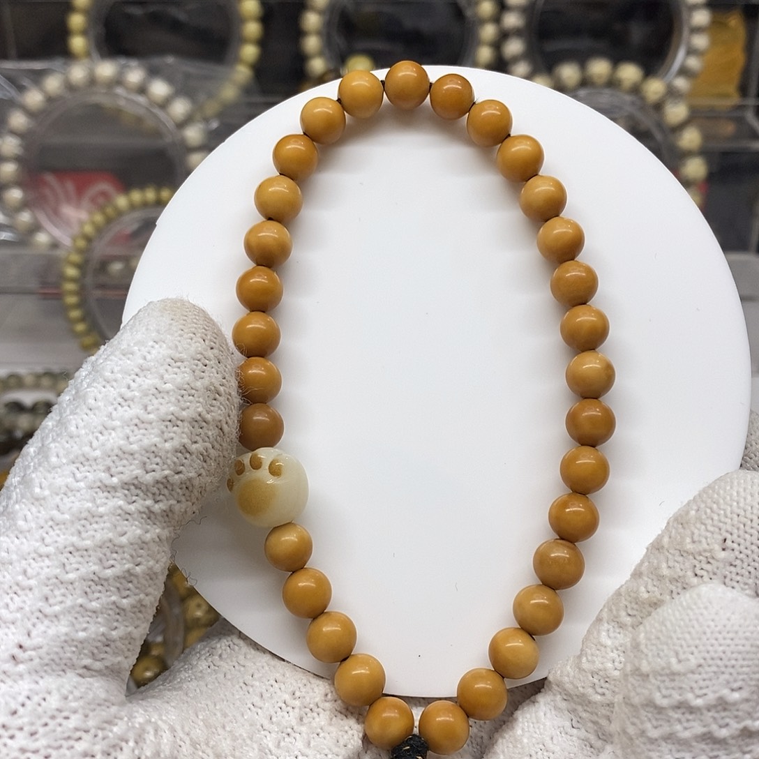 吊坠星月菩提龙脊手持8圆