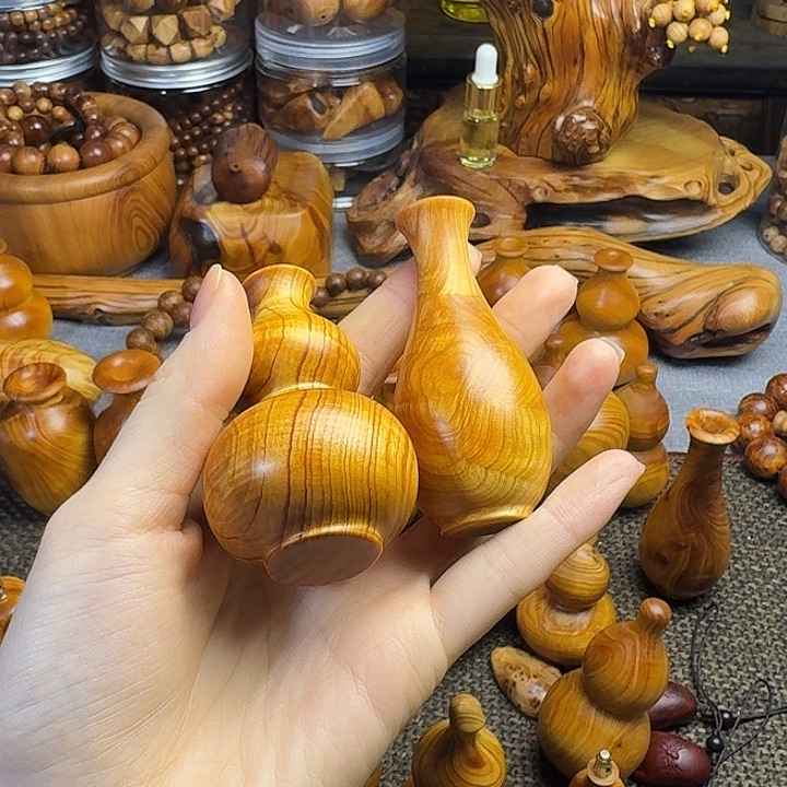 一***、柏木（崖柏）北太行崖柏花瓶2个