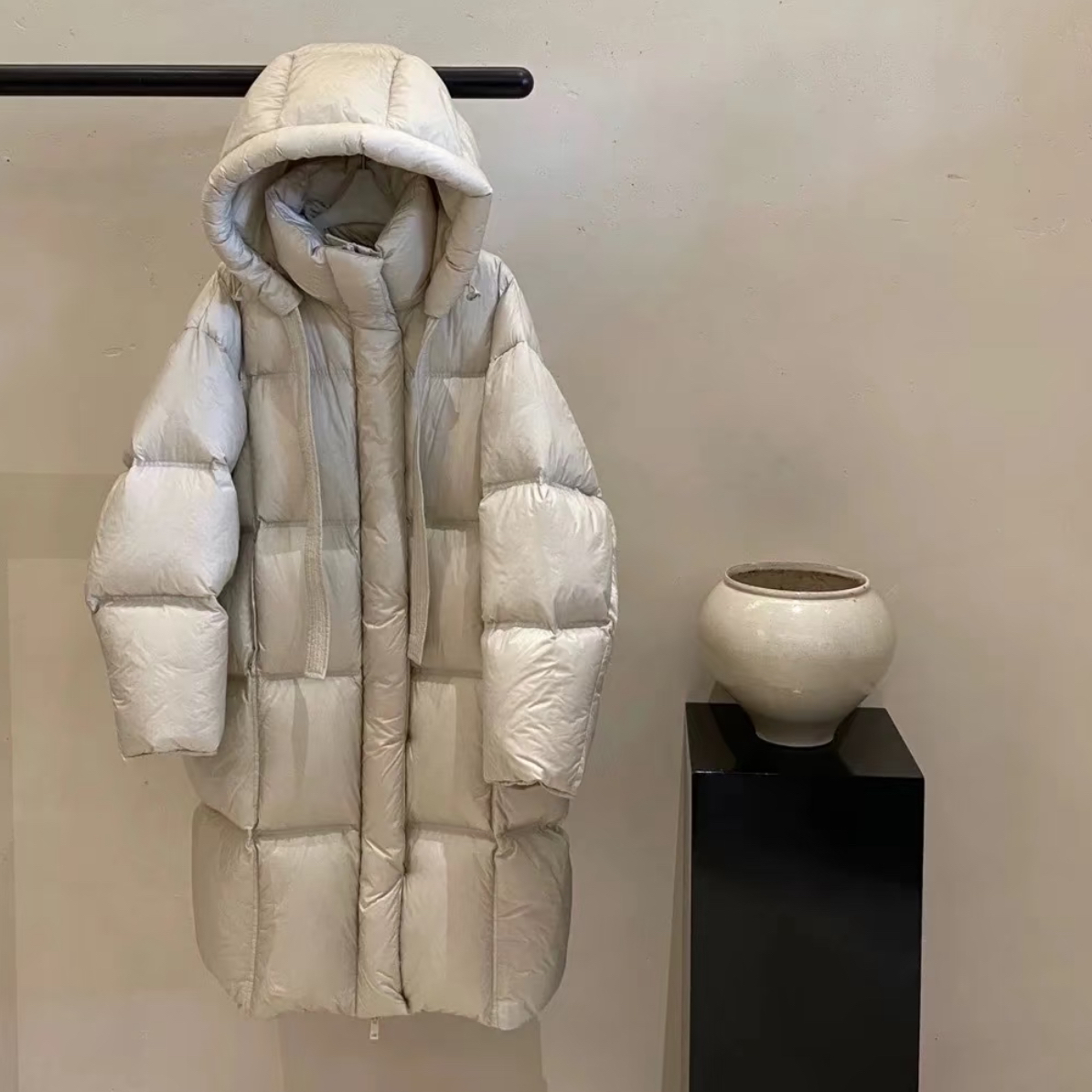 【刘噗噗】少女心事！hello鹅绒连帽大飘带大外套TX3160