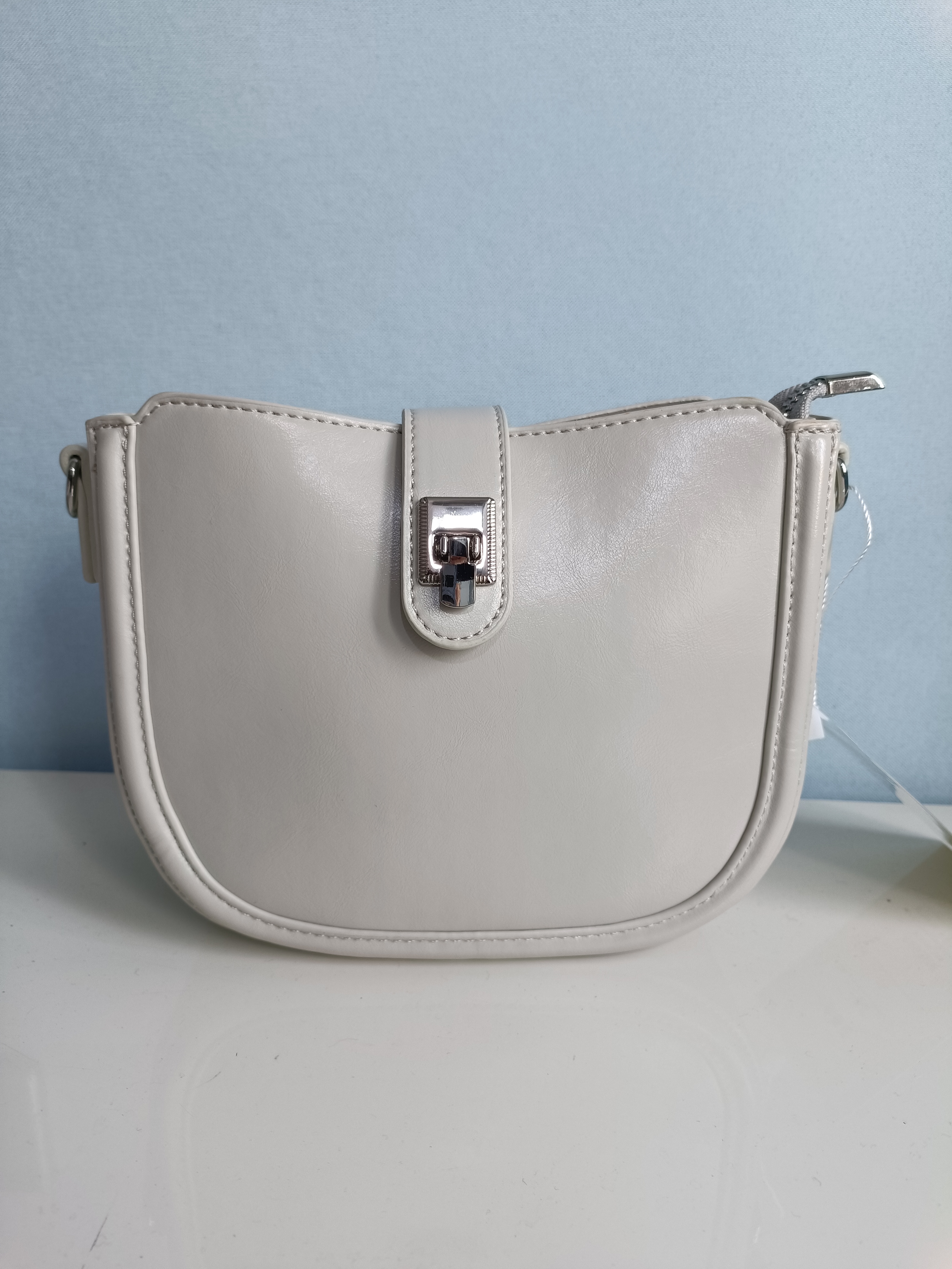 (1号链接）下单备注编码，默认微瑕，不退不换。