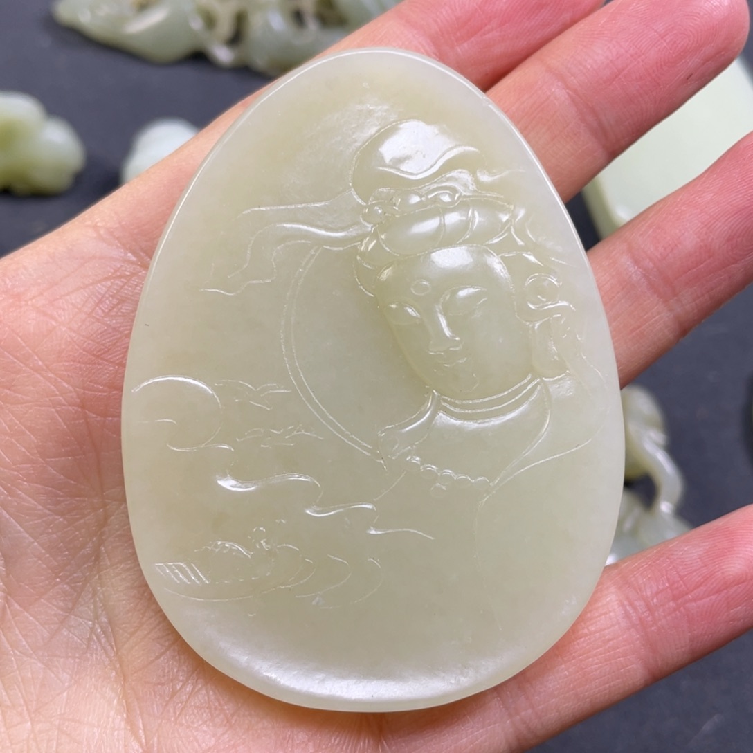 和田玉未镶嵌颈饰