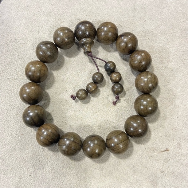 A303阴沉木圆珠卡1.5单圈手串