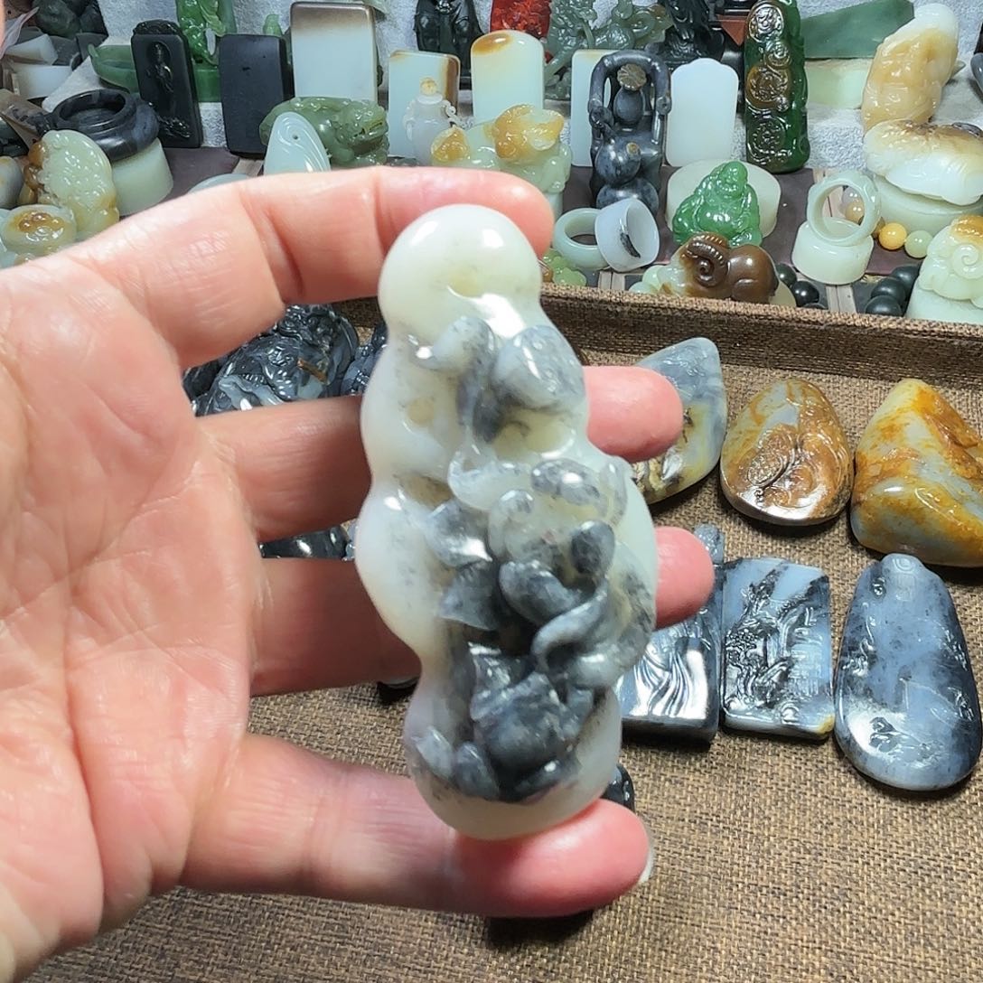 和田玉挂件未镶嵌