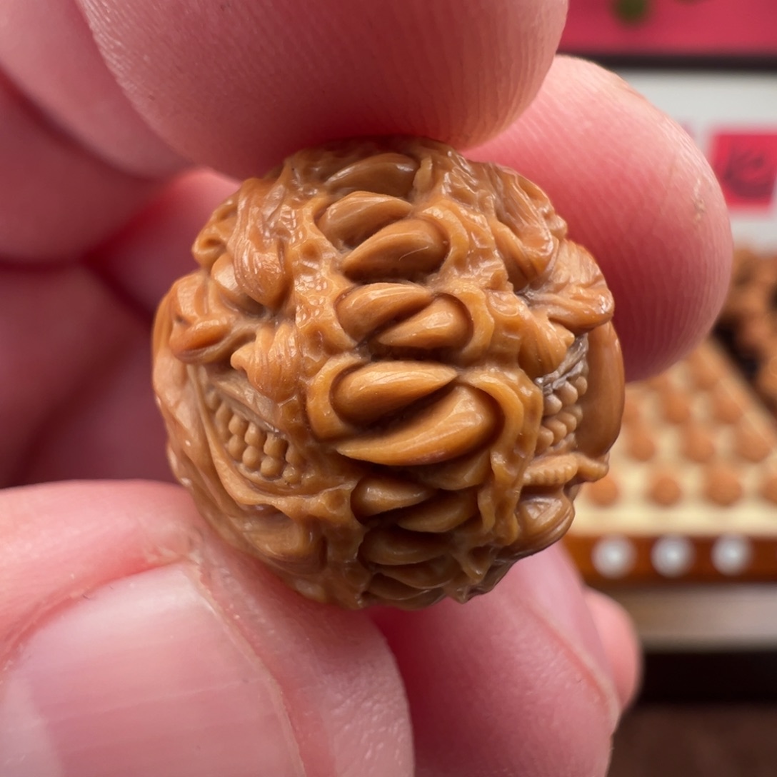 立***蔡核桃手串/手链1.8+双面獠牙恶僧
