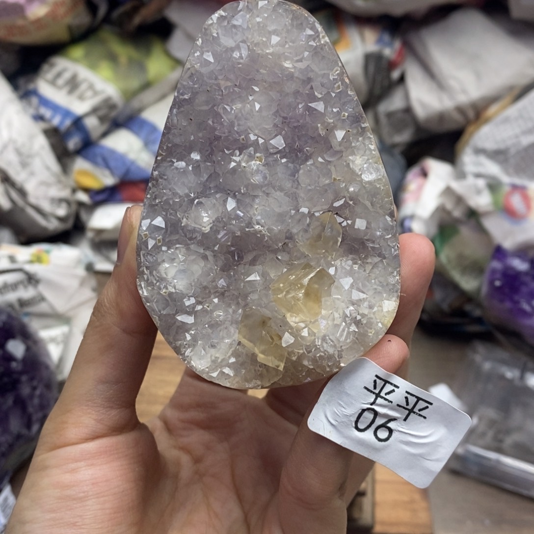 未镶嵌水晶大型摆件（非配饰）