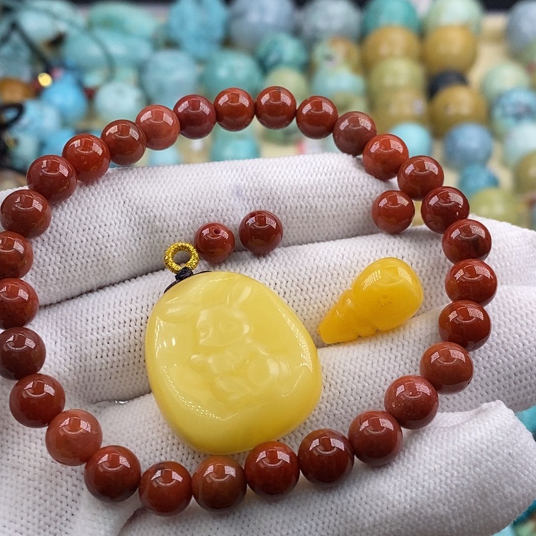 南红玛瑙未镶嵌珠宝奇石