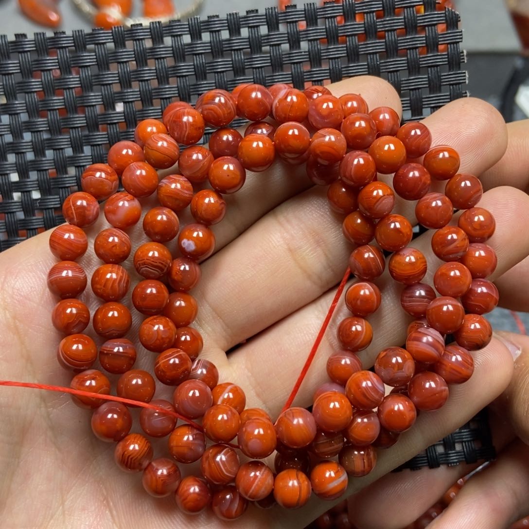 南红玛瑙手链未镶嵌6+’mm