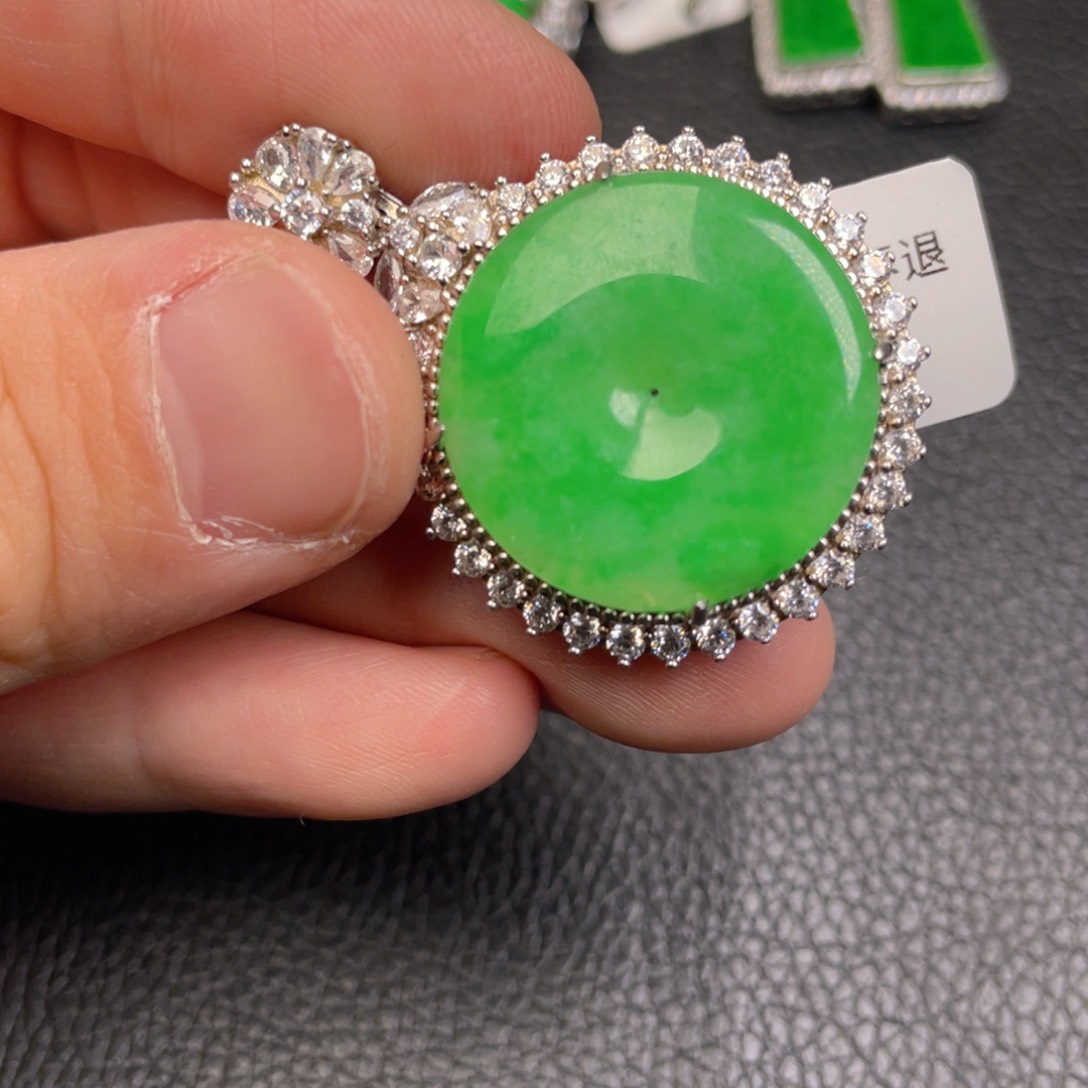 翡翠吊坠(不含链)银S925镶嵌吊坠