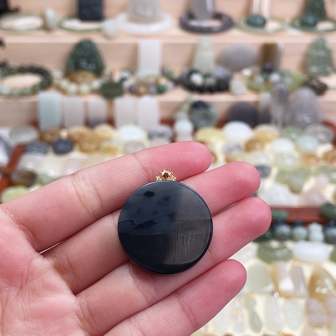 和田玉18K金镶嵌吊坠(不含链)
