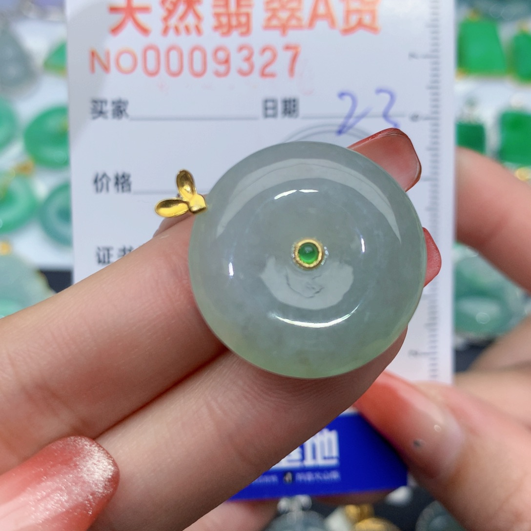 翡翠颈饰18K金镶嵌 扣