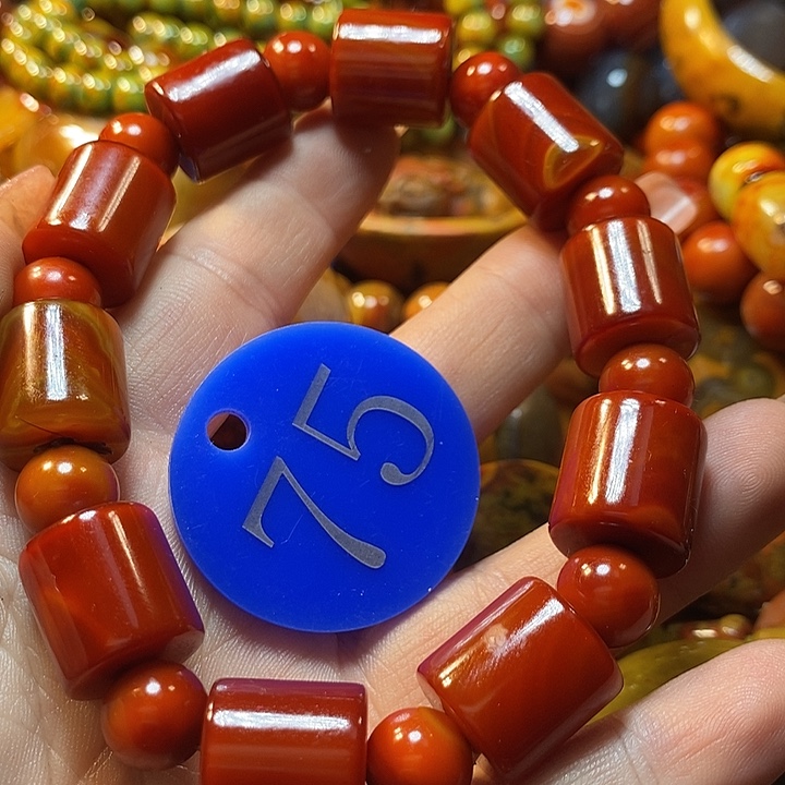 专***手玛瑙/玉髓未镶嵌手链