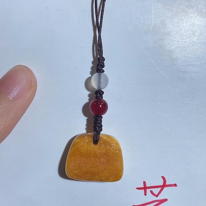 未镶嵌琥珀珠宝奇石