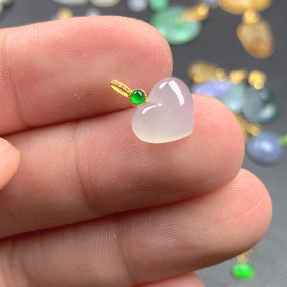 【闪购商品】颈饰18K金镶嵌翡翠翡翠