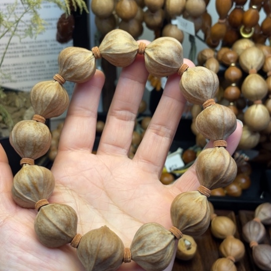 橄榄核手串/手链008。 2.2*2.3
