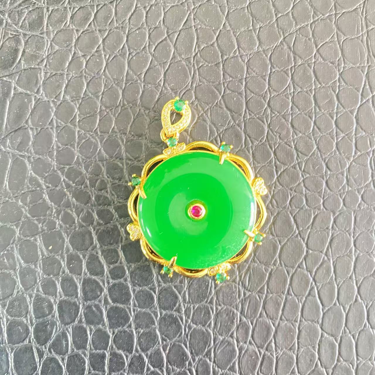 R-40精美时尚吊坠多样性发一件