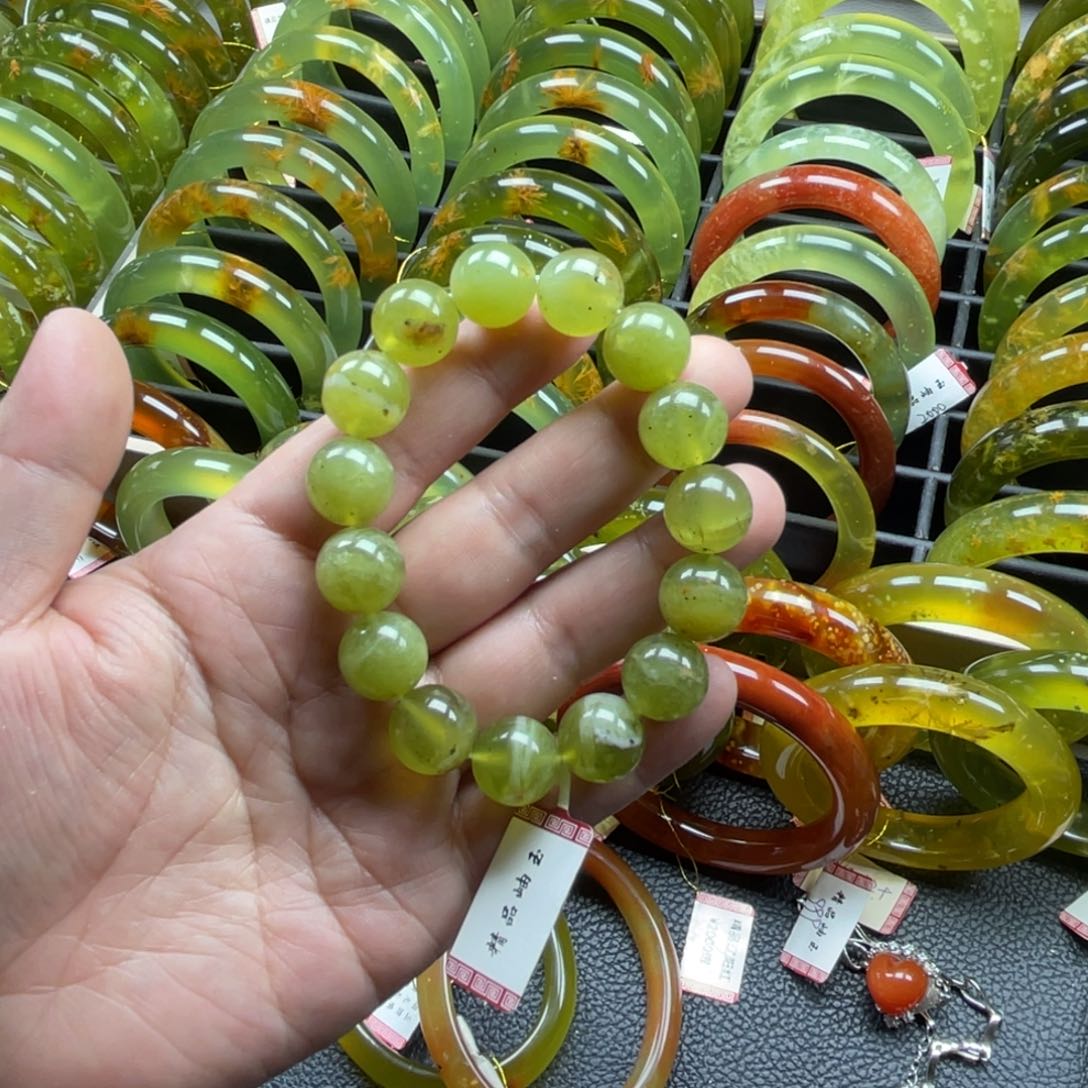 未镶嵌蛇纹石玉手链卡14