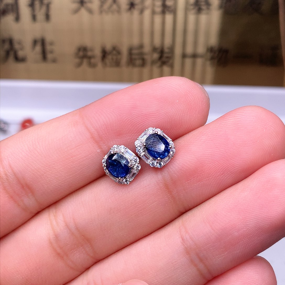 蓝宝石耳饰银S925镶嵌
