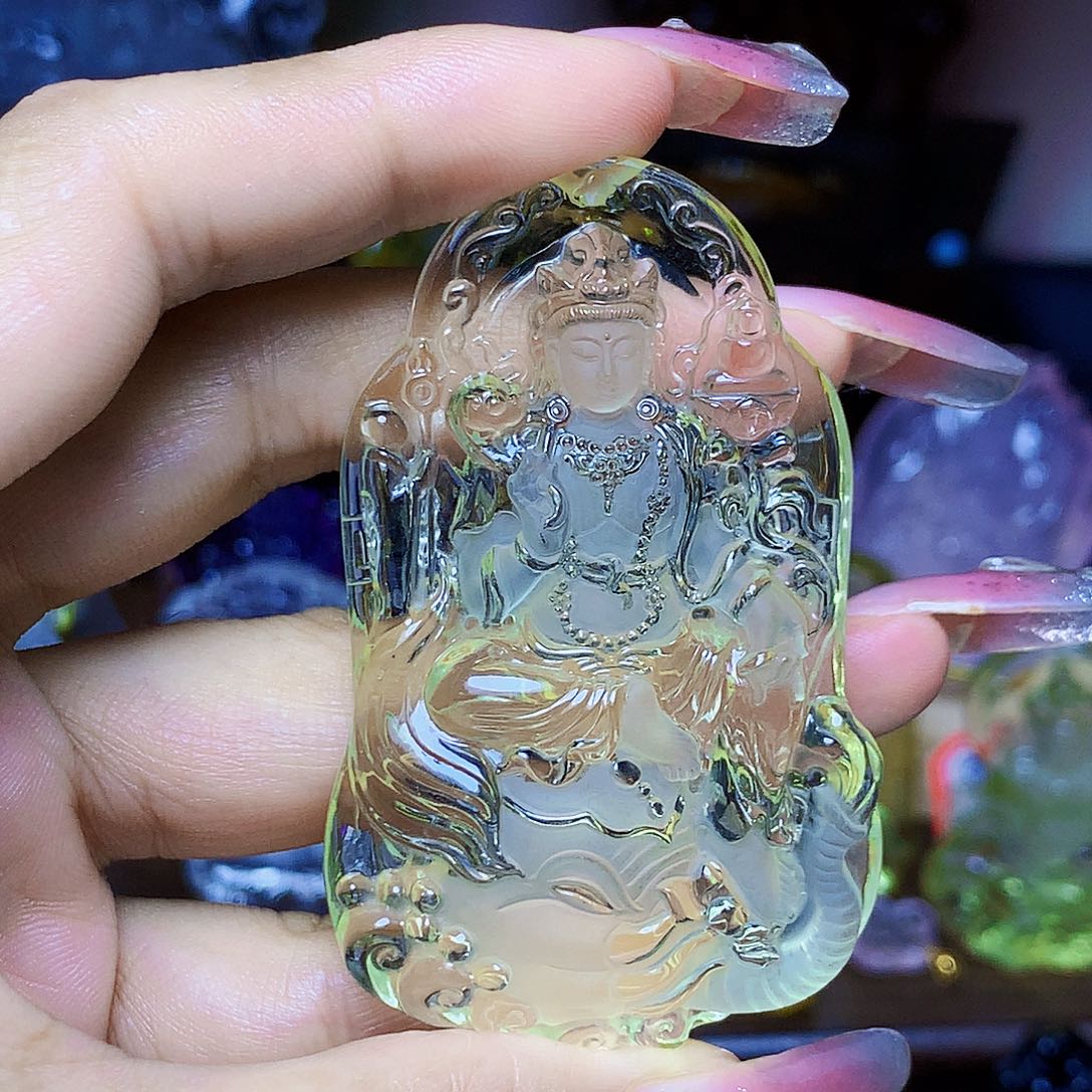 把***！未镶嵌颈饰水晶天然