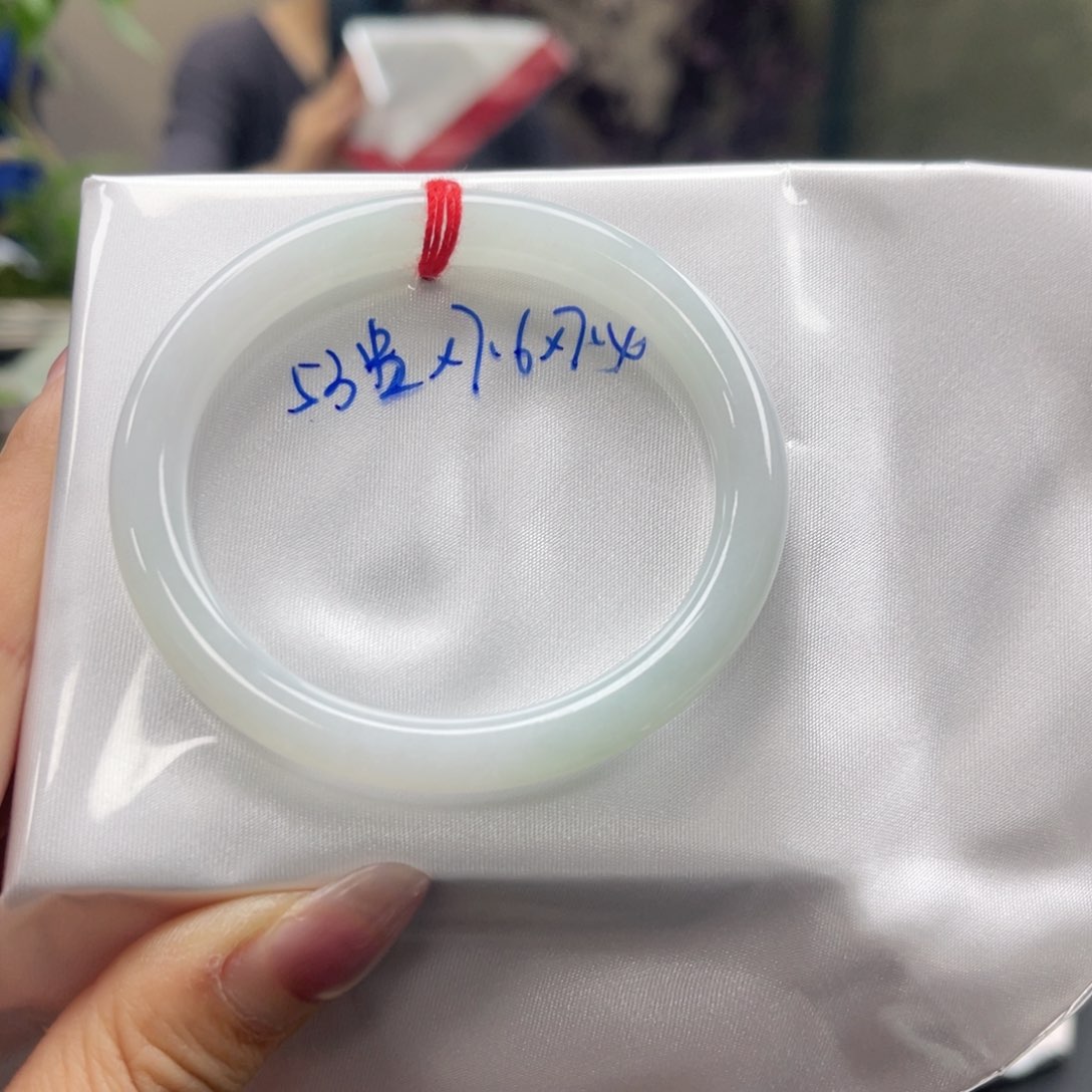 未镶嵌手镯翡翠翡翠