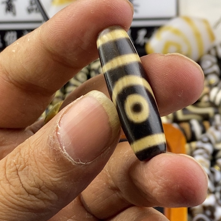 只买单纯的吊坠，没带链子，属的性质。