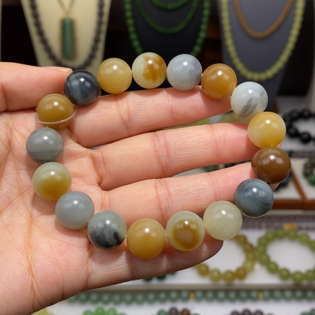 和田玉未镶嵌手串