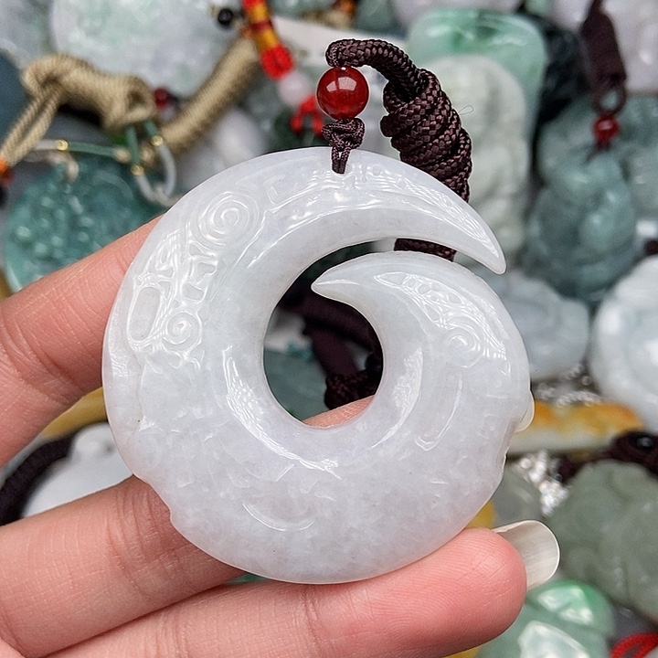 颈饰未镶嵌翡翠翡翠