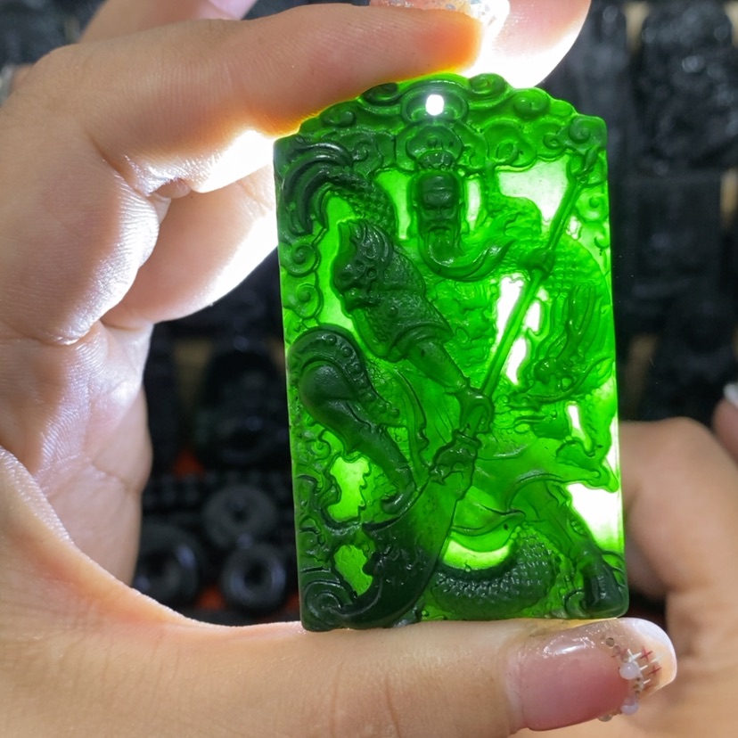 【闪购商品】未镶嵌蛇纹石玉颈饰