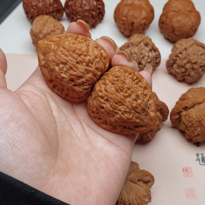 把件文玩核桃一抹红38