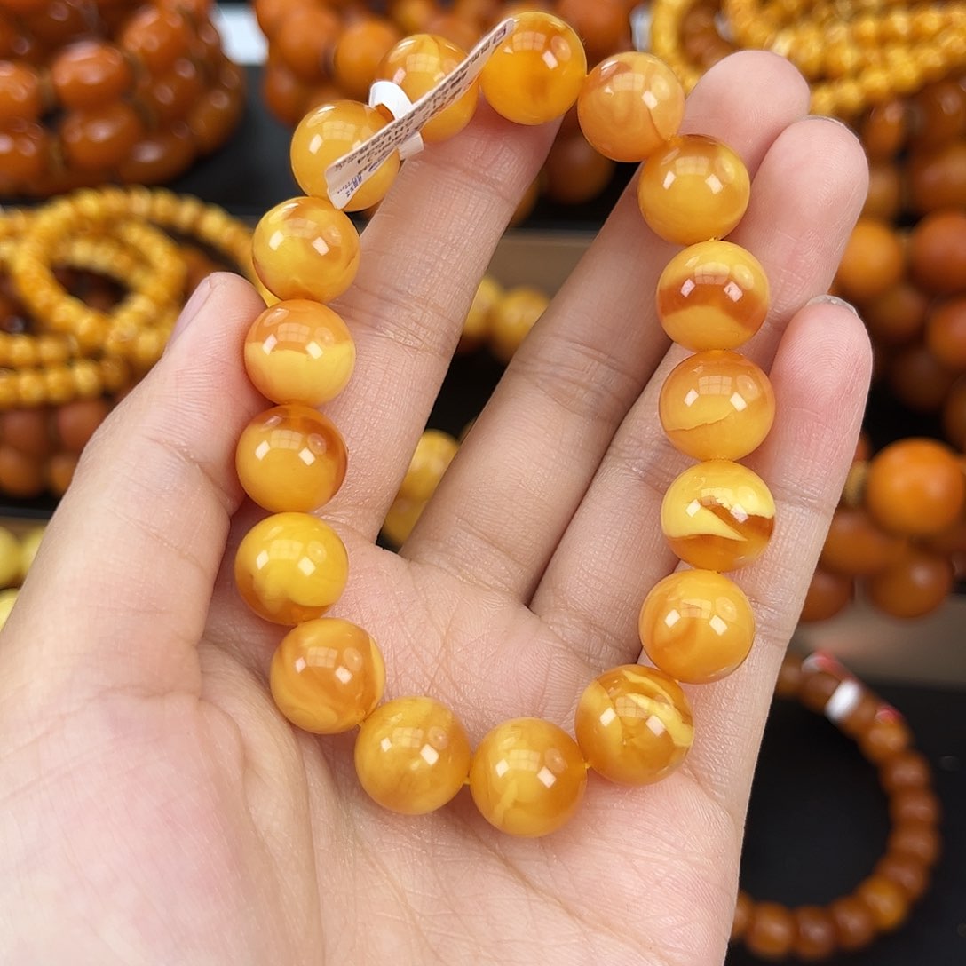 琥珀颈饰未镶嵌蜜蜡