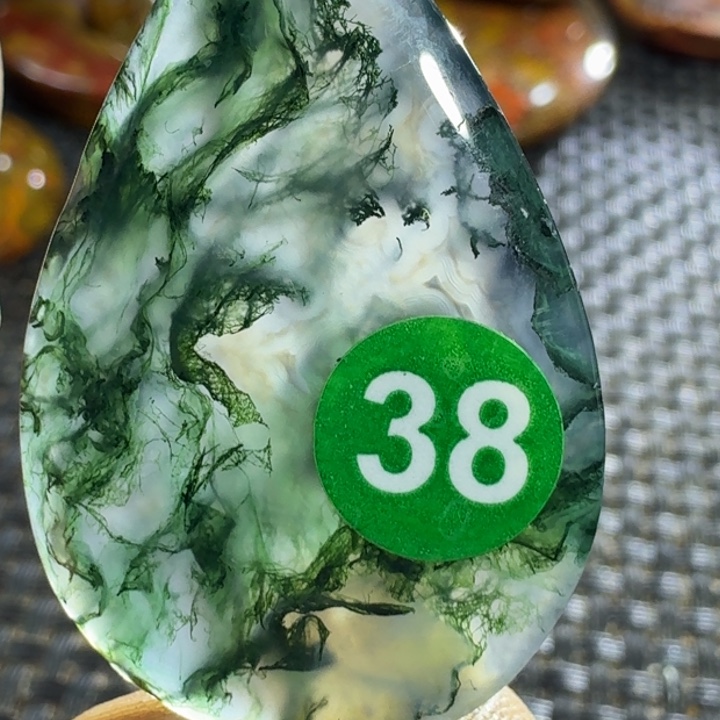 时***苒玛瑙/玉髓未镶嵌颈饰