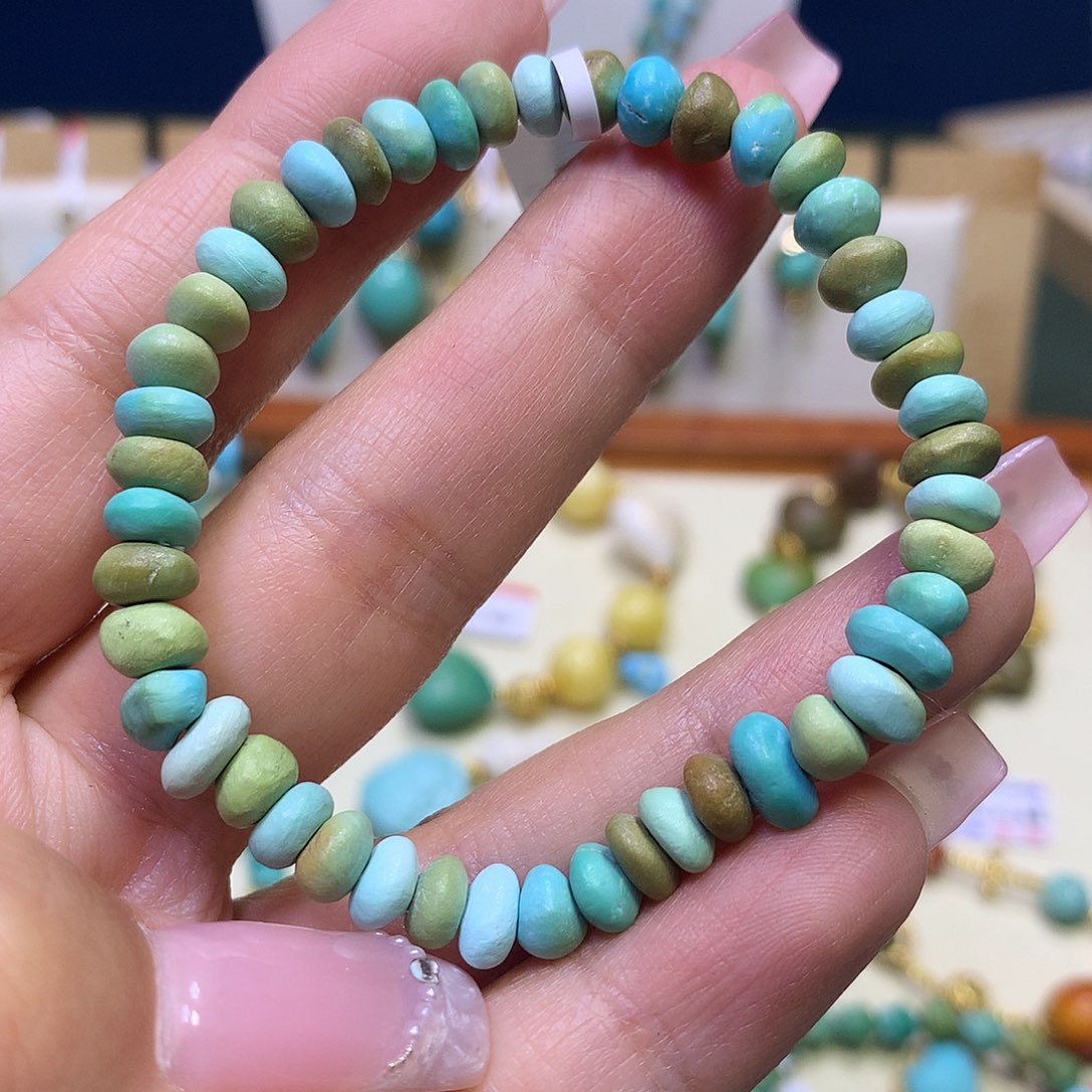 绿松石未镶嵌手串