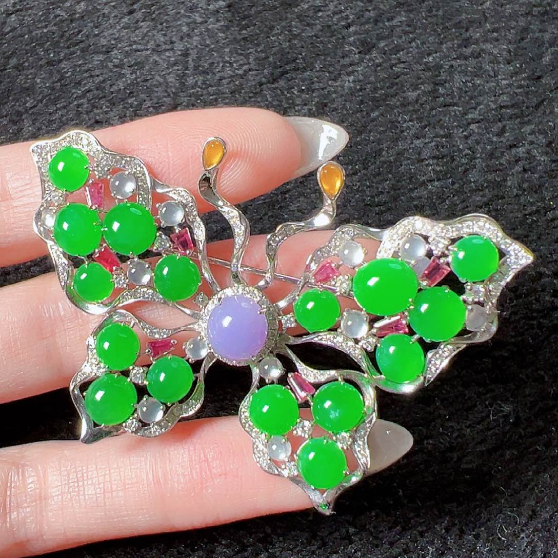 翡翠颈饰18K金镶嵌签收后24小时鉴赏期，过时不退