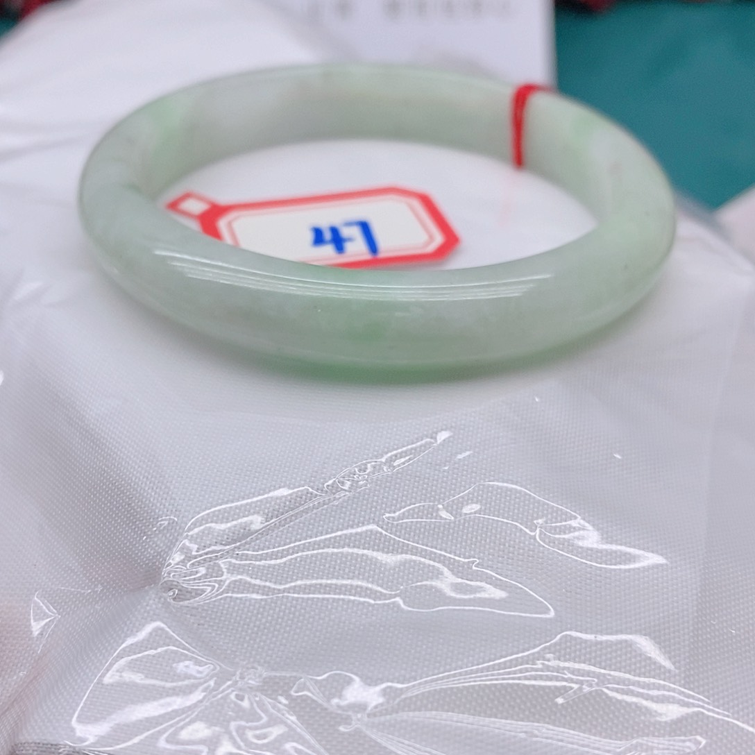 翡翠手镯未镶嵌477777777777