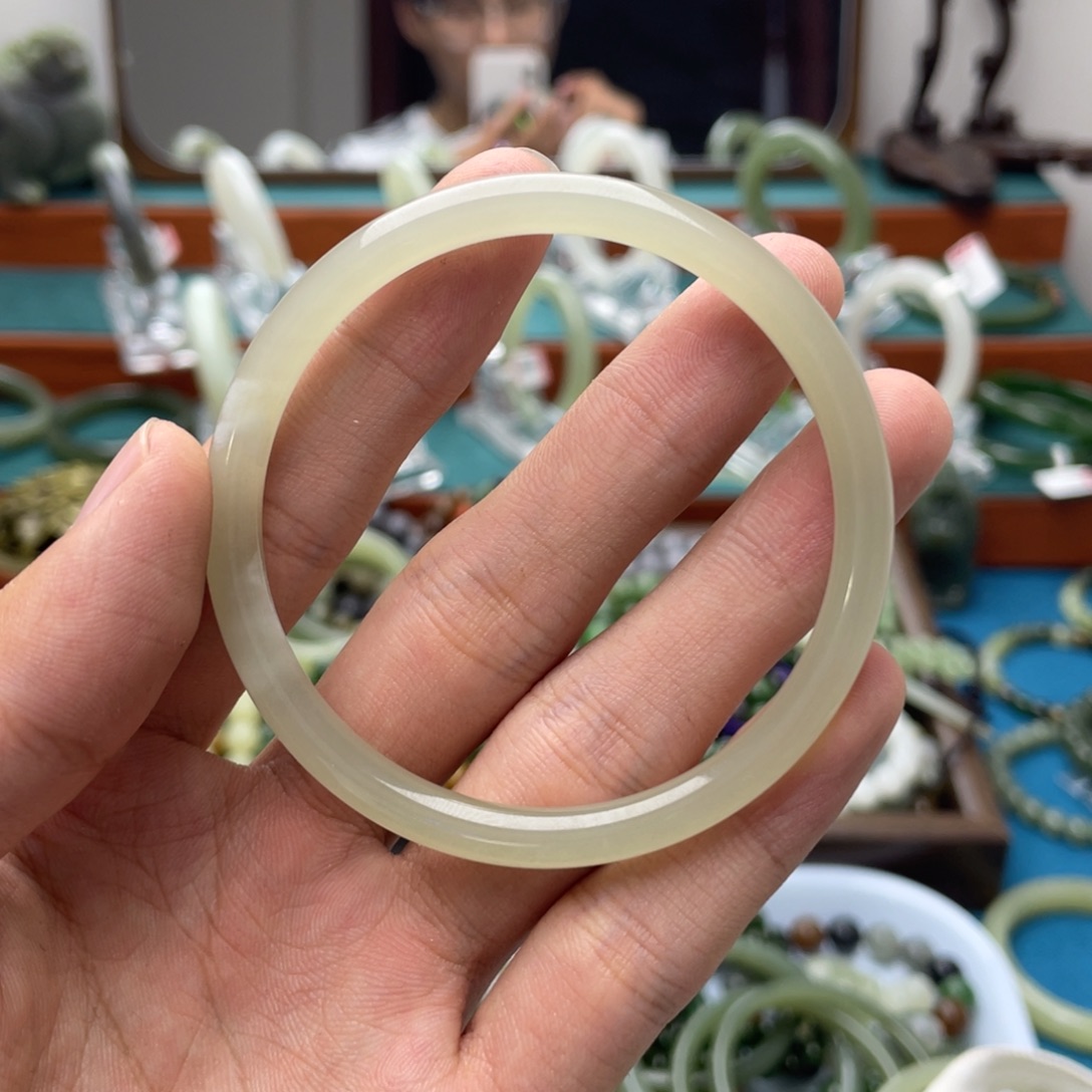 小***呀手链未镶嵌和田玉