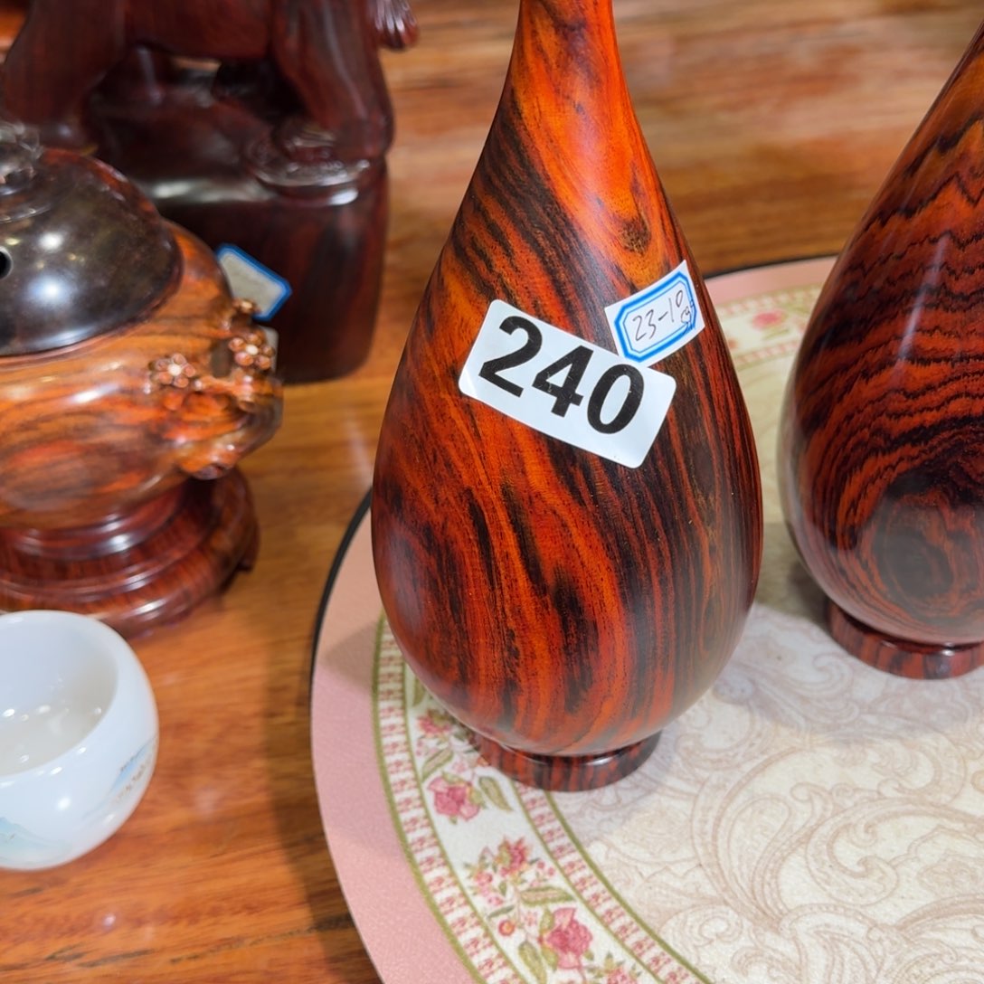 交趾黄檀（大红酸枝）红*酸枝花瓶23-10