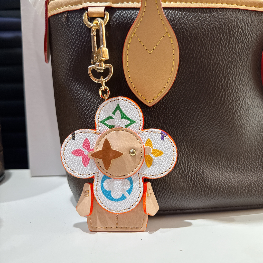 【挂件】全皮手工薇薇安挂件适用于苹果15手机壳女款iPhone14promax