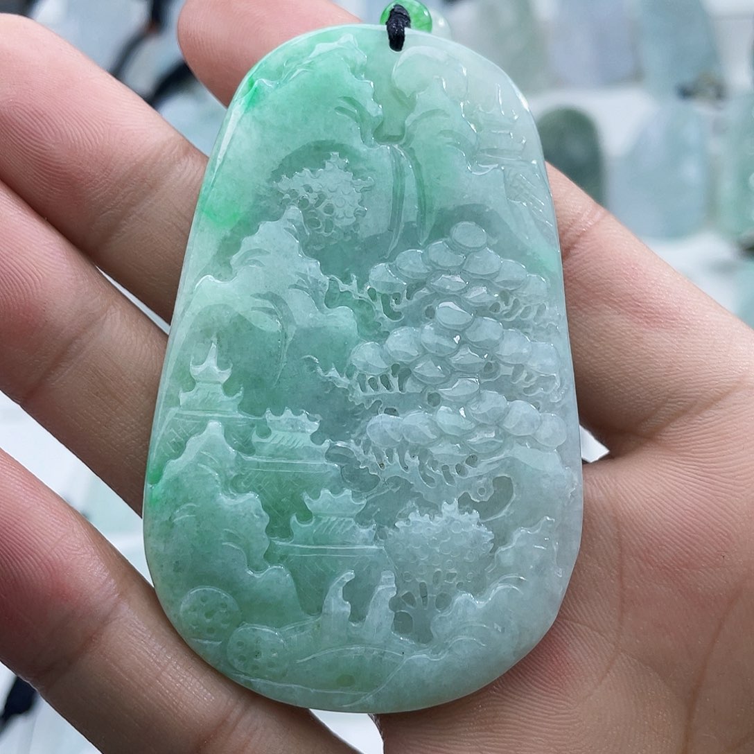 颈饰未镶嵌翡翠隔**雨翡翠
