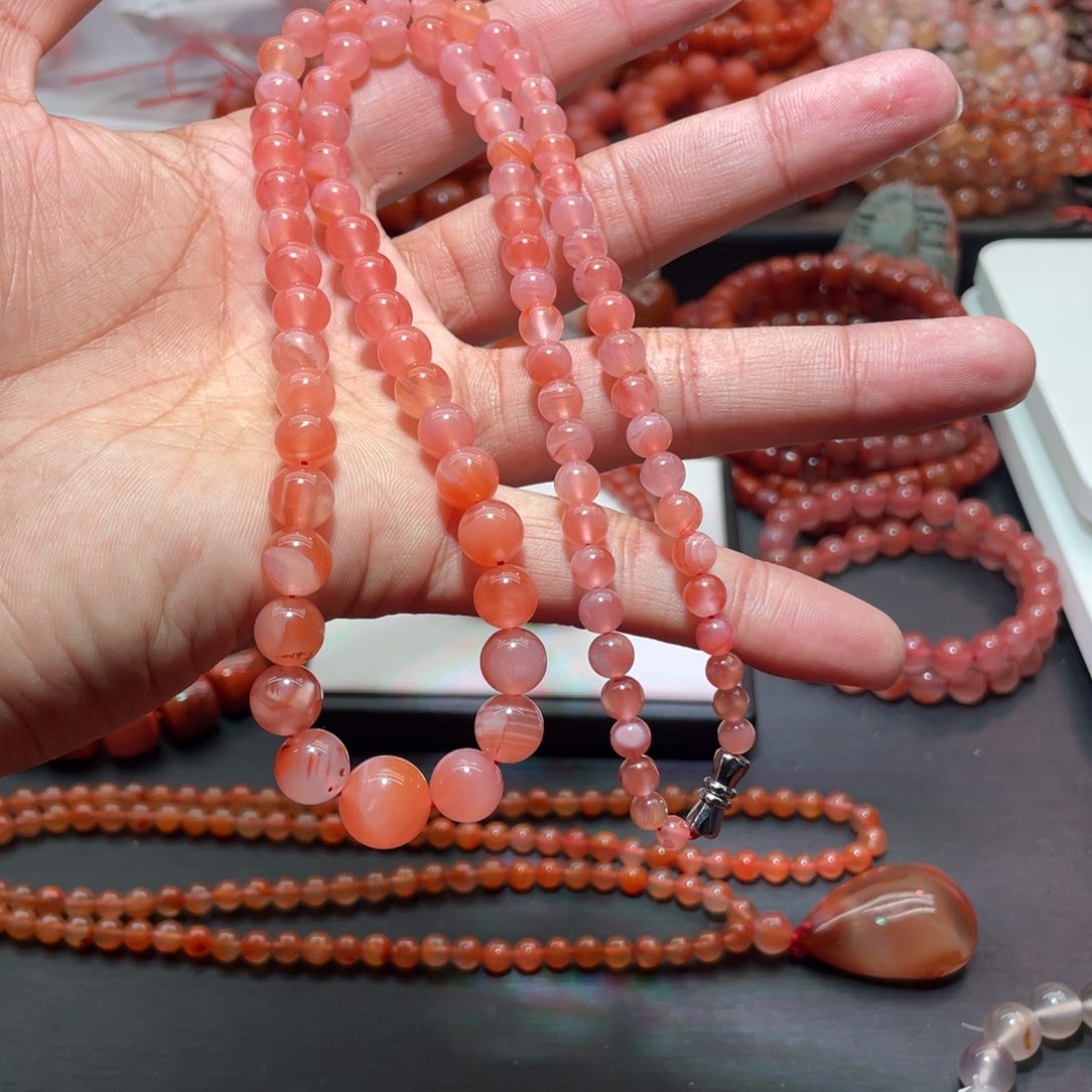 南红玛瑙手链未镶嵌