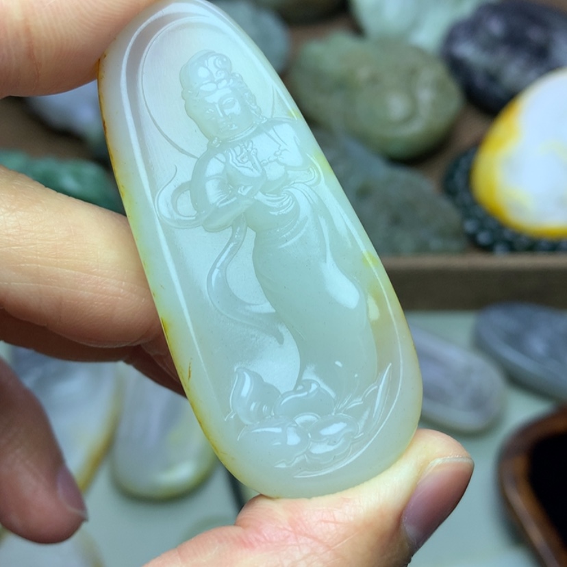 【闪购商品】颈饰未镶嵌和田玉