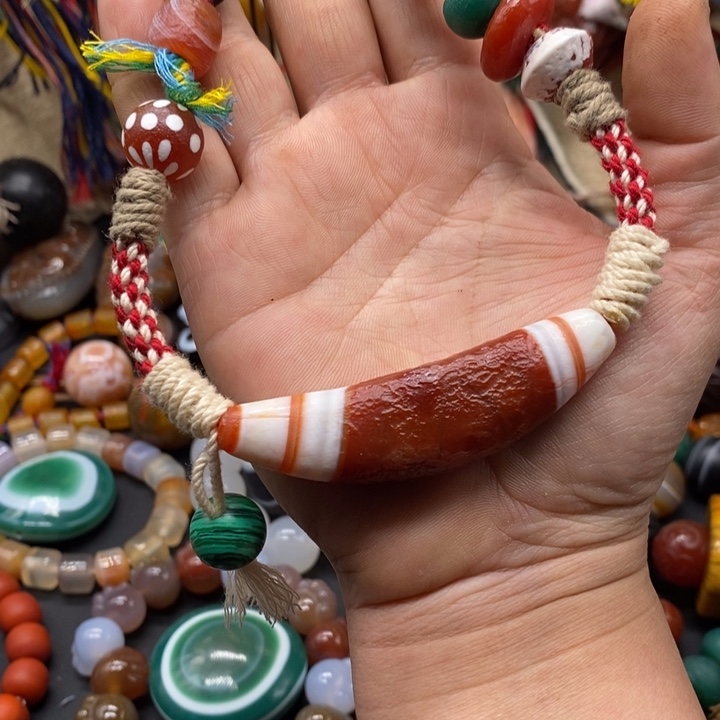 玛瑙/玉髓颈饰未镶嵌