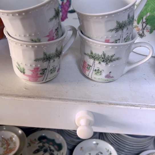 杯牛****夷四个全品杯子