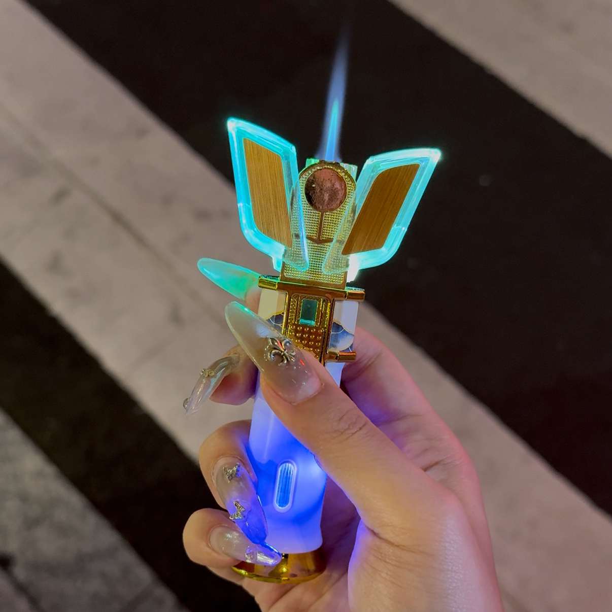 网红发光变身器神光棒打火机防风充气发光爆闪创意主题相信光礼物