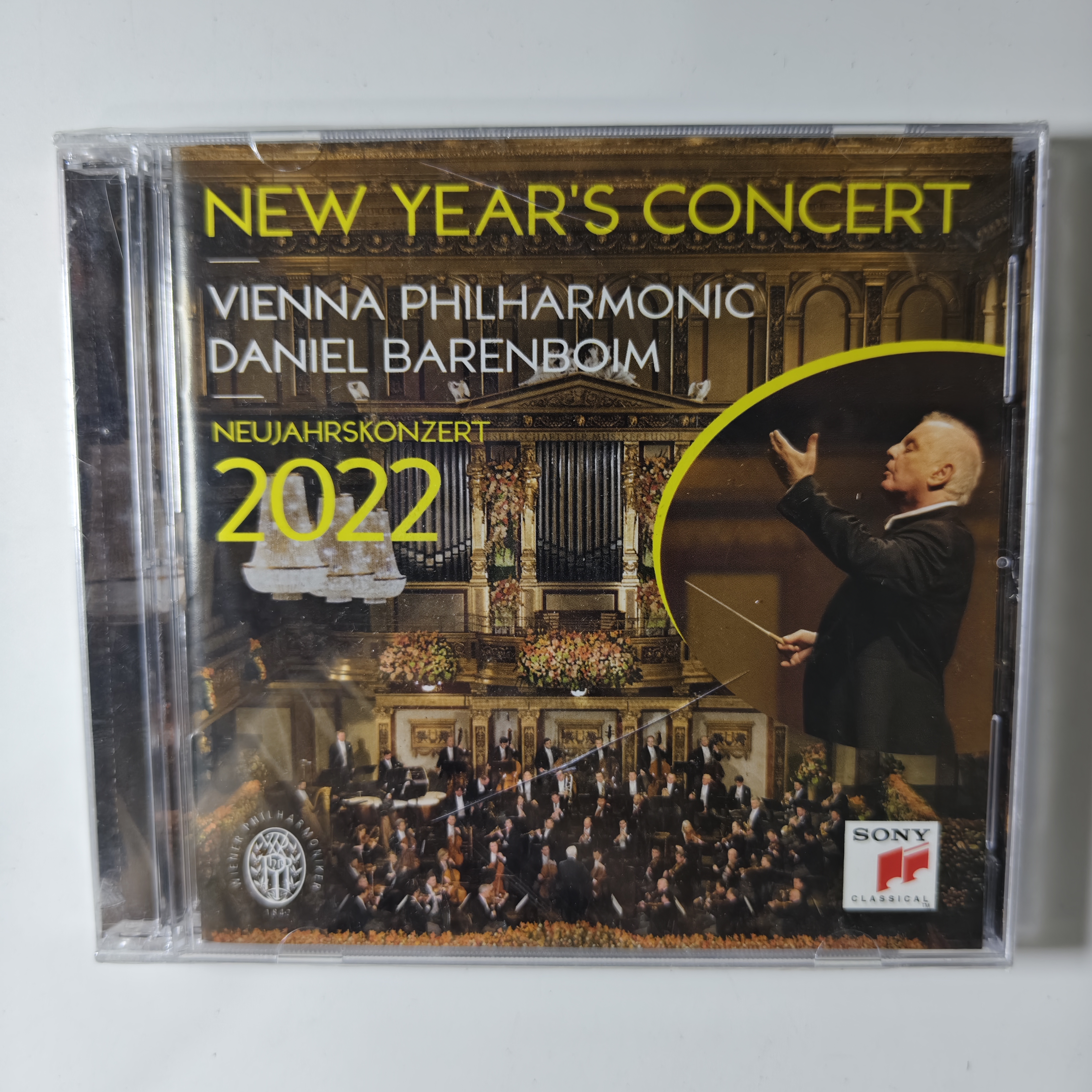 25【德】未拆 2022年维也纳新年音乐会 巴伦博伊姆 2CD 膜破盒裂
