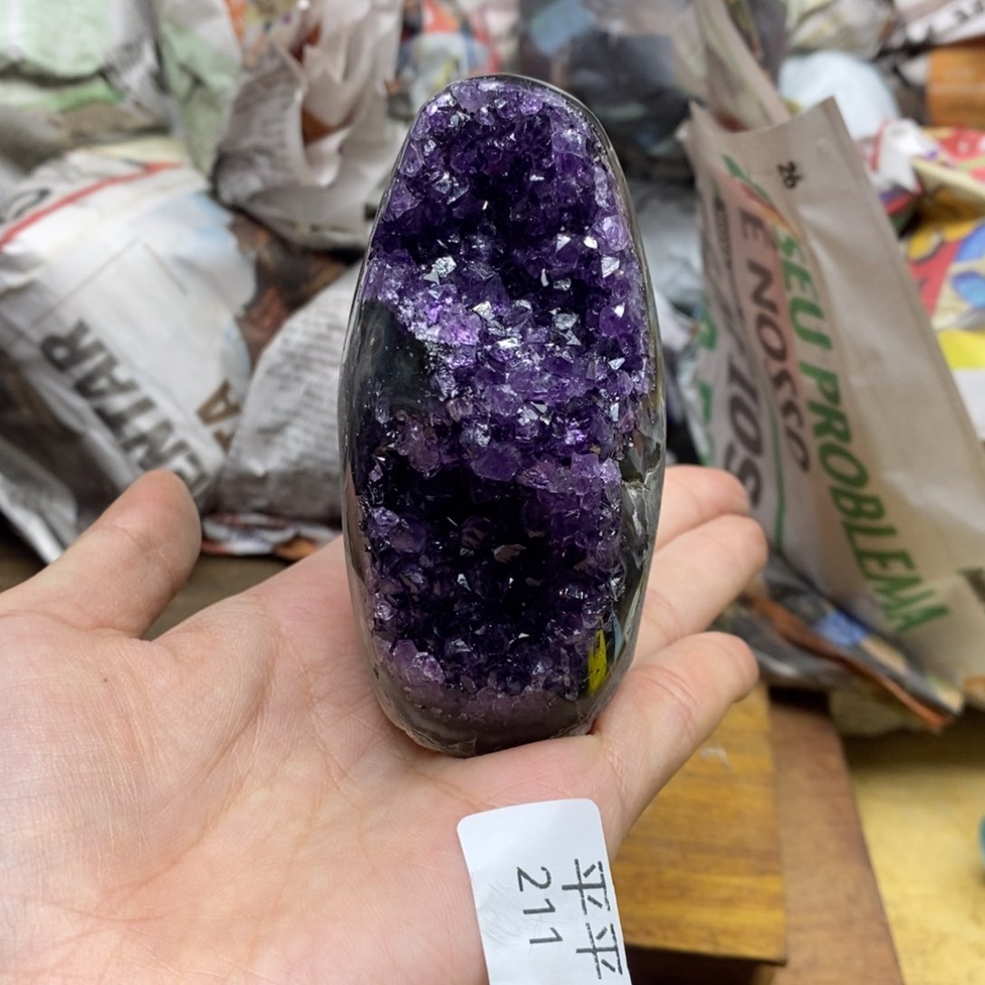 紫晶乌拉圭未镶嵌